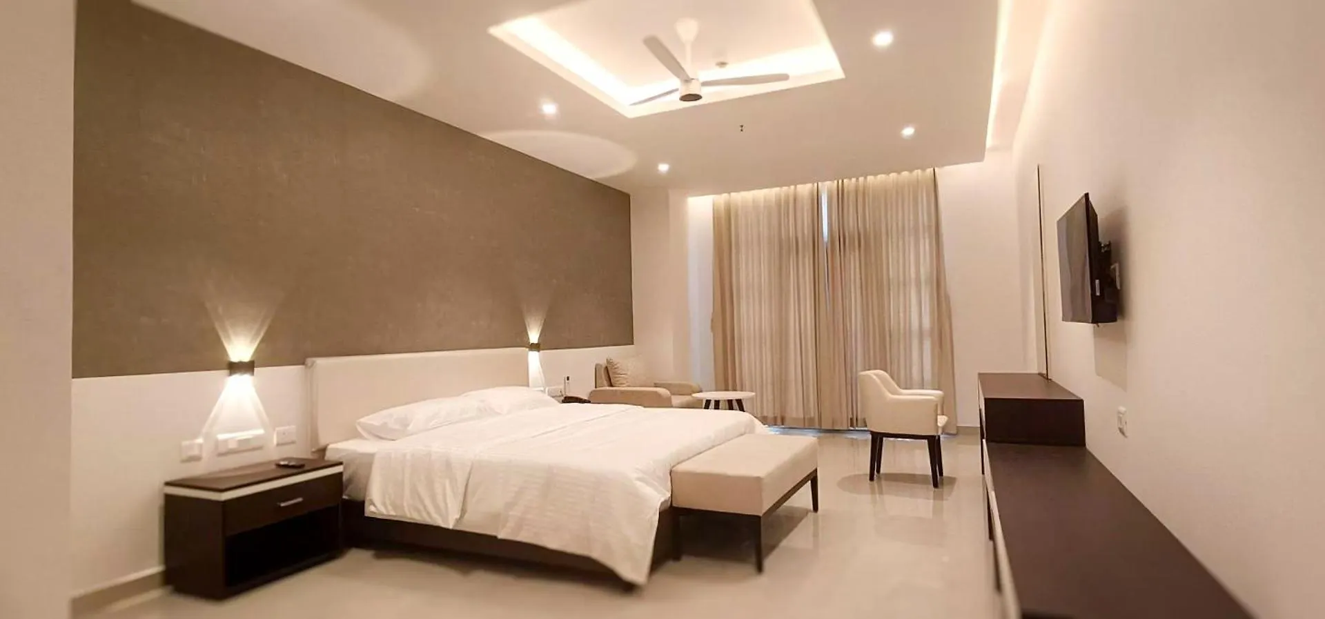 The Palazzo Chakolas Thrissur 4*,