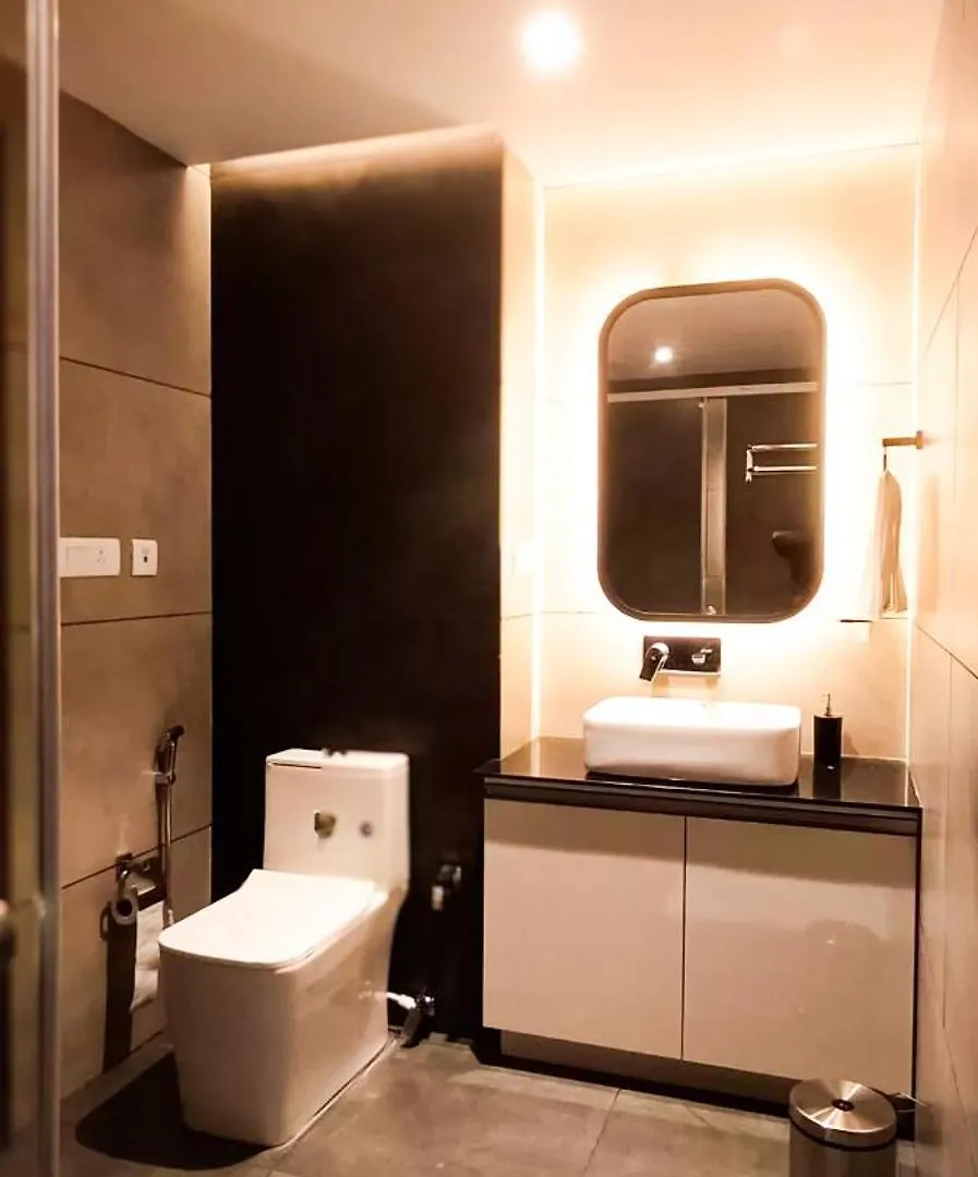 The Palazzo Chakolas Thrissur 4*,